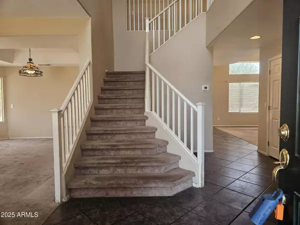 Gilbert, AZ 85233,897 W PINON Avenue