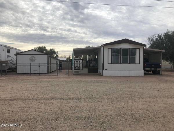 453 N SAGUARO Drive, Apache Junction, AZ 85120