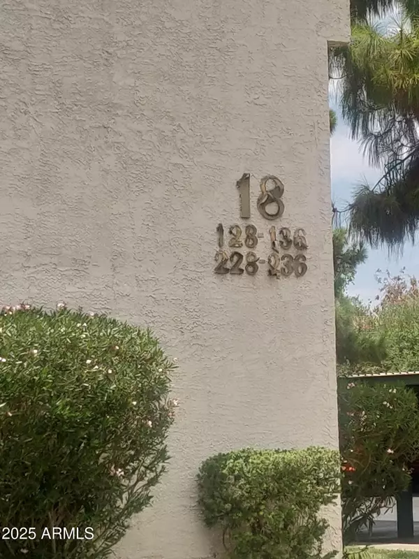 Phoenix, AZ 85051,3119 W COCHISE Drive #228