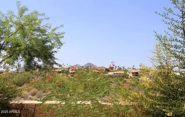 16107 E EMERALD Drive #108, Fountain Hills, AZ 85268