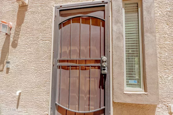 Phoenix, AZ 85032,2723 E SCHILIRO Circle