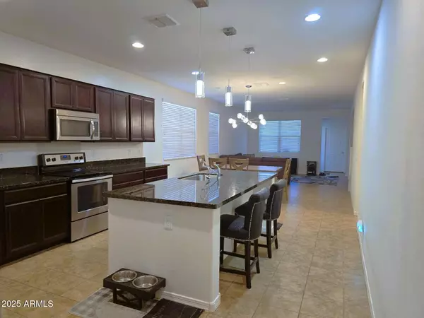 Tolleson, AZ 85353,10342 W HAMMOND Lane