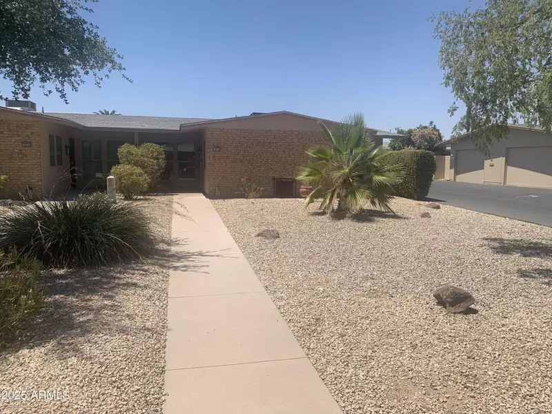 18230 N STONEBROOK Drive, Sun City West, AZ 85375