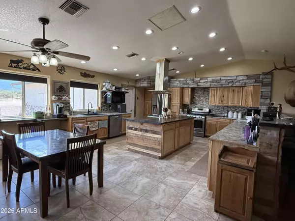 Sierra Vista, AZ 85650,6931 E CAMINO GARCIA --