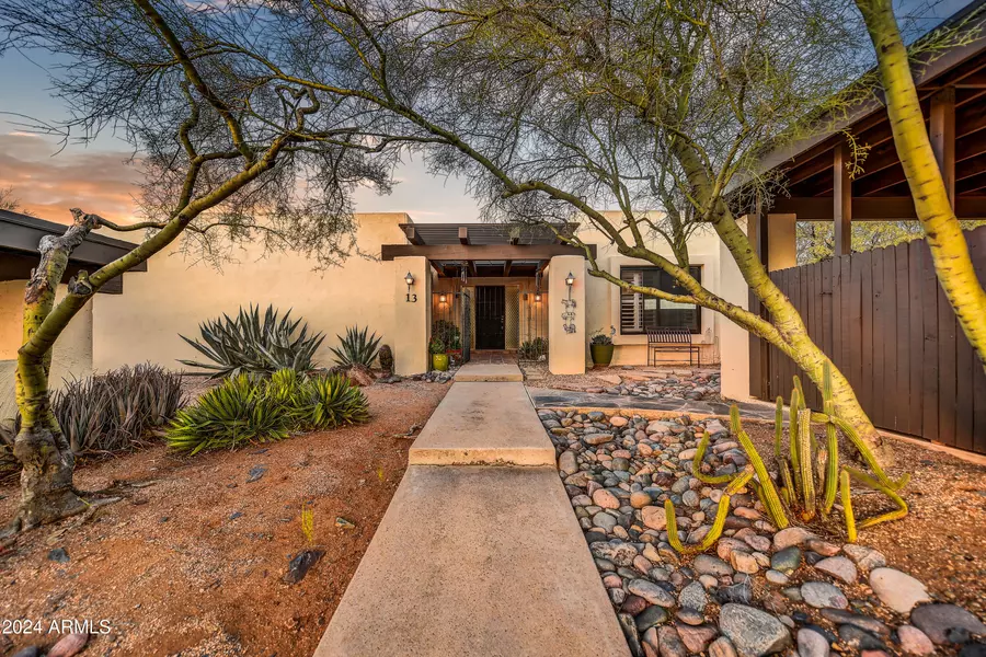 37801 N CAVE CREEK Road #13, Cave Creek, AZ 85331