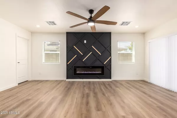 Tempe, AZ 85281,620 W HOWE Street