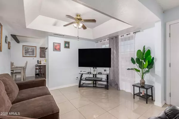 Phoenix, AZ 85033,3107 N 79TH Avenue