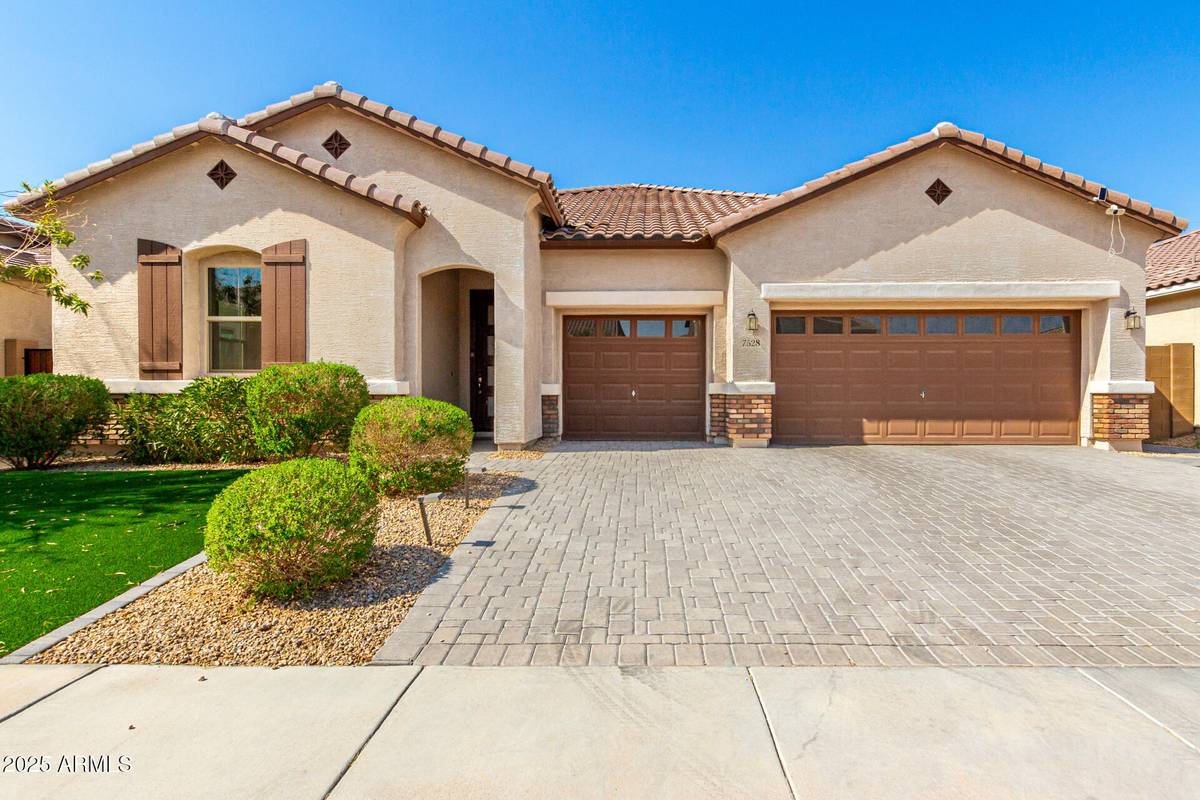 Phoenix, AZ 85043,7528 W WARNER Street