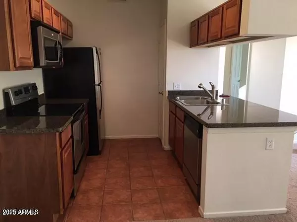 Phoenix, AZ 85048,16013 S DESERT FOOTHILLS Parkway #2137