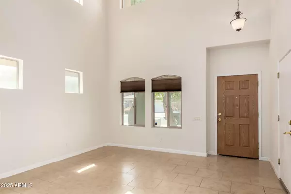 Phoenix, AZ 85037,9134 W CYPRESS Street