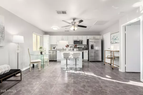 Phoenix, AZ 85042,3511 E BASELINE Road #1074