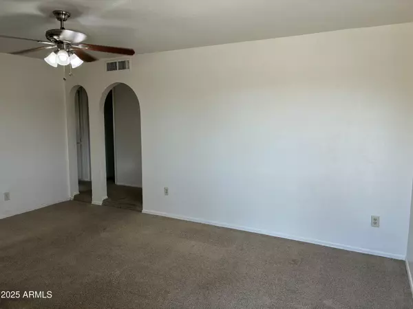 Phoenix, AZ 85029,2930 W LAUREL Lane