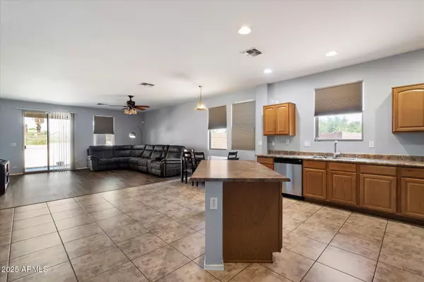 Phoenix, AZ 85041,3102 W T RYAN Lane