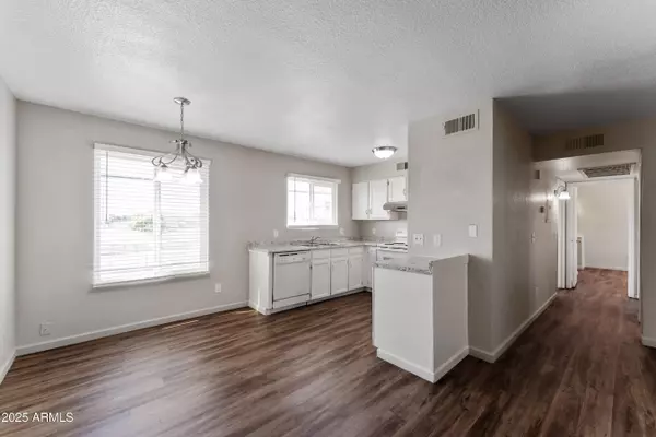 Mesa, AZ 85201,808 N Revere Street #202