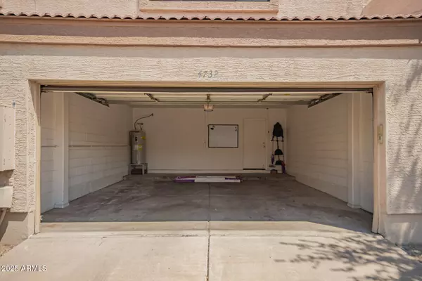 Glendale, AZ 85302,4732 W ALICE Avenue