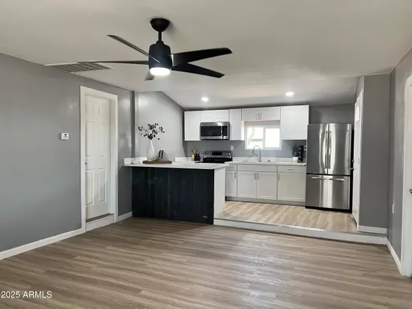 Phoenix, AZ 85009,1646 S 28TH Drive