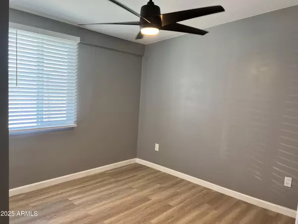 Phoenix, AZ 85009,1646 S 28TH Drive