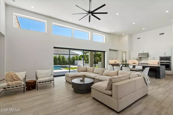 Queen Creek, AZ 85142,21985 E SUNSET Drive