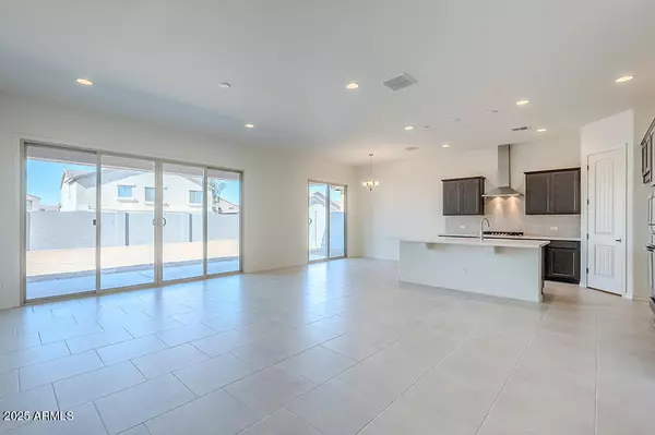 Goodyear, AZ 85338,242 S 165TH Avenue