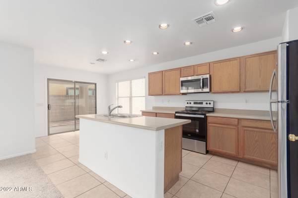 Glendale, AZ 85302,6475 W FREEWAY Lane