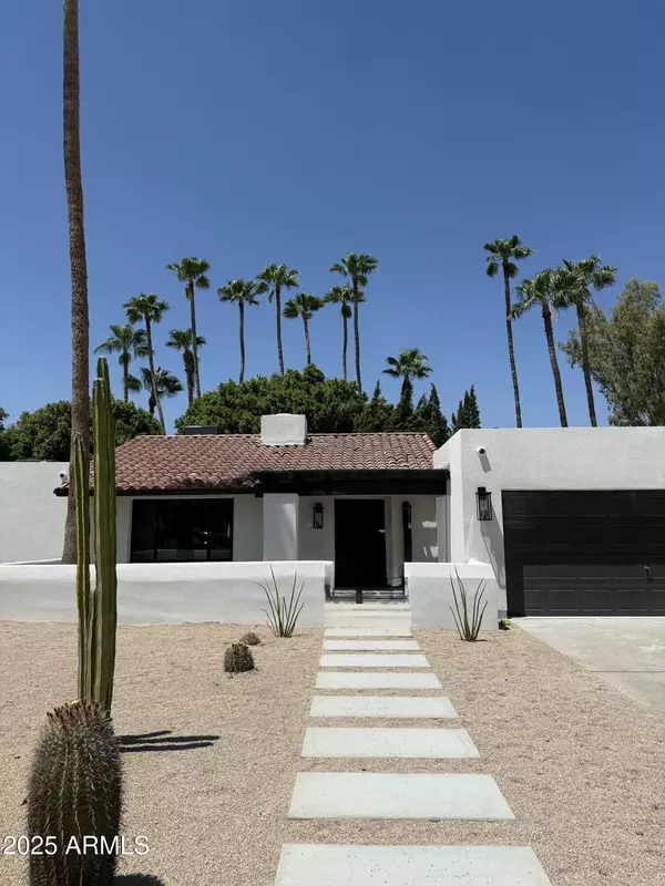 Phoenix, AZ 85028,11018 N 42ND Street