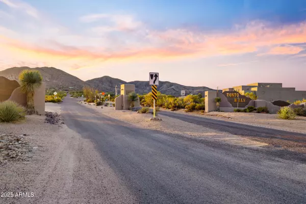 Cave Creek, AZ 85331,0 E Blue Wash Road #38
