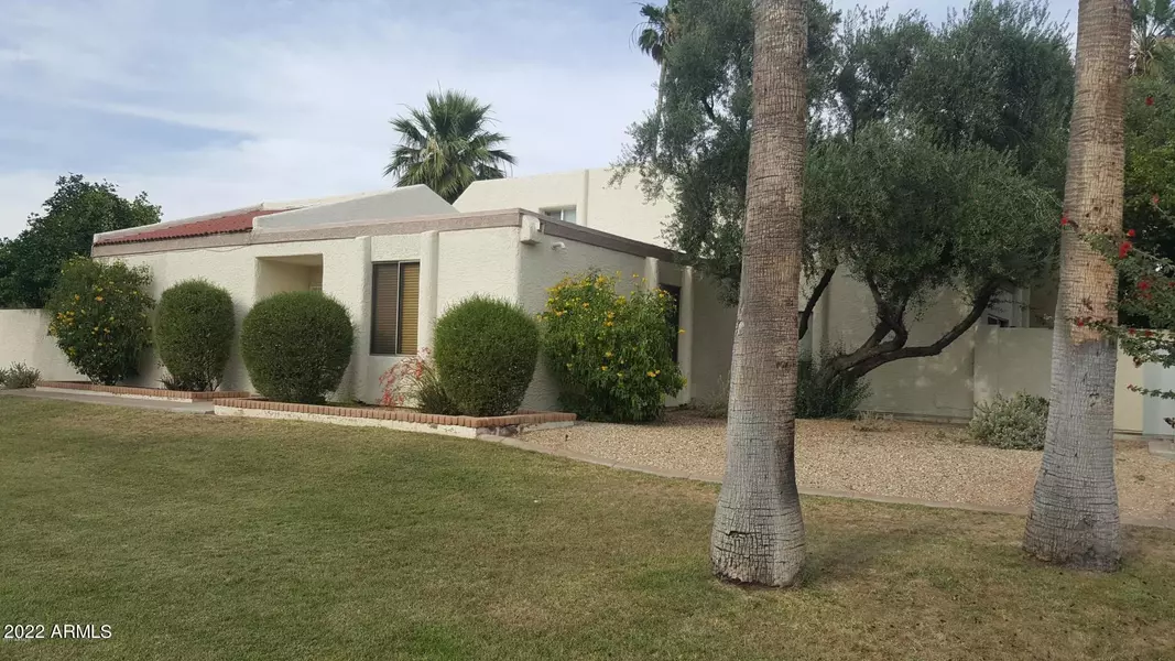7801 E ROVEY Avenue, Scottsdale, AZ 85250