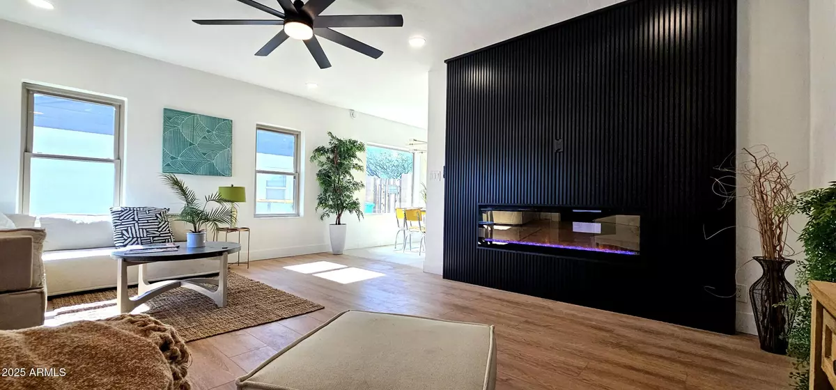 Phoenix, AZ 85013,4234 N 2ND Drive