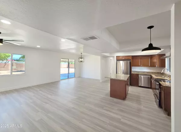 Phoenix, AZ 85029,13121 N 21st Drive