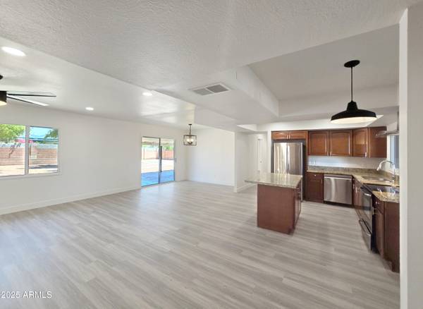 Phoenix, AZ 85029,13121 N 21st Drive