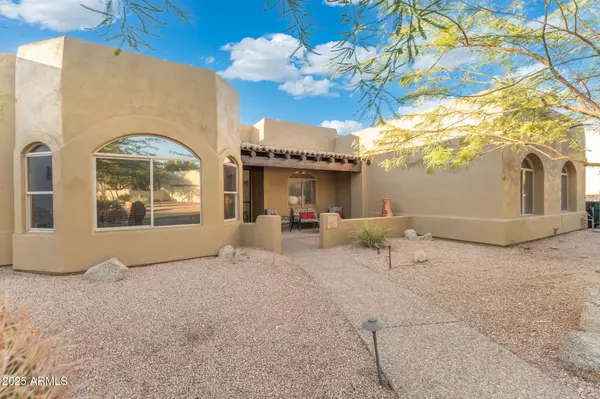 7130 E SADDLEBACK Street #51, Mesa, AZ 85207