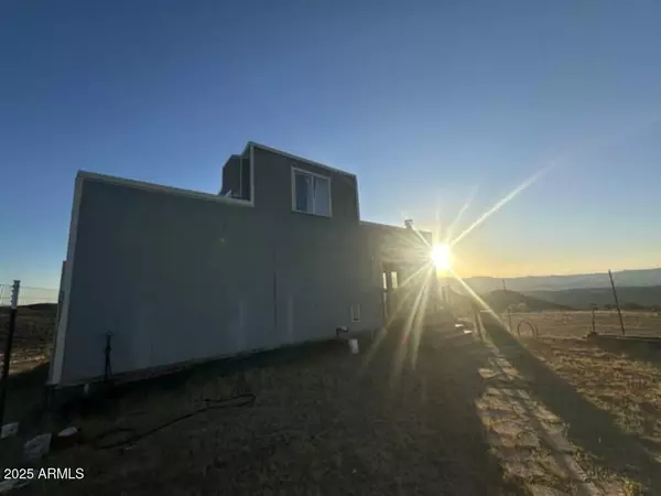 18885 E PHEABY Drive, Wikieup, AZ 85360
