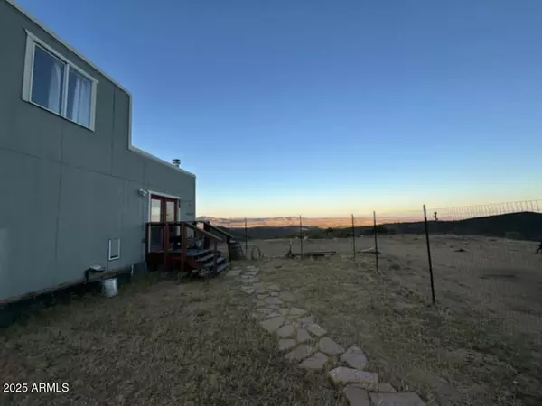 Wikieup, AZ 85360,18885 E PHEABY Drive