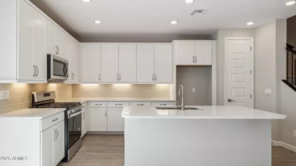 Phoenix, AZ 85054,5810 E ZACHARY Drive