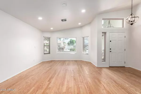 Tempe, AZ 85284,1920 E BELMONT Drive