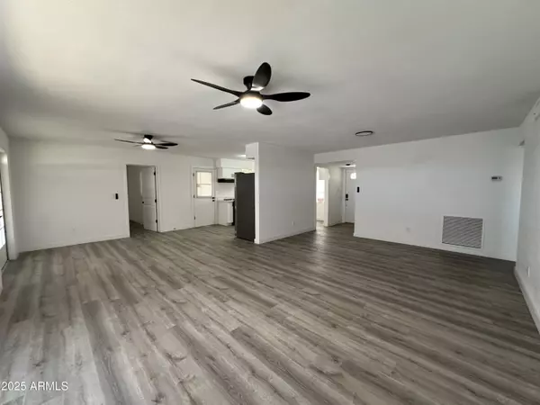 Phoenix, AZ 85009,1917 W ASHLAND Avenue