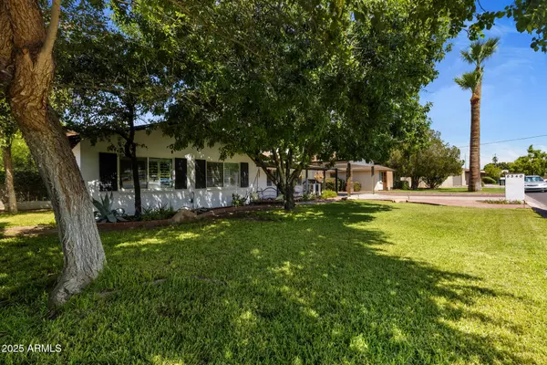 Phoenix, AZ 85016,6540 N 16TH Place