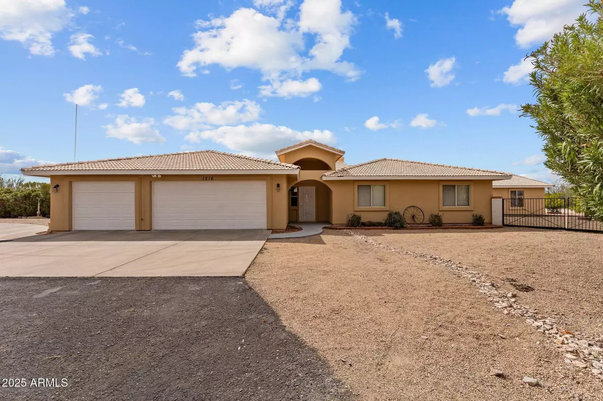Wickenburg, AZ 85390,1216 Easy Street