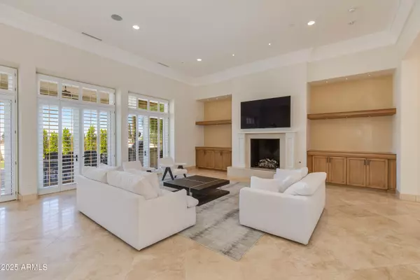 Paradise Valley, AZ 85253,3905 E SIERRA VISTA Drive