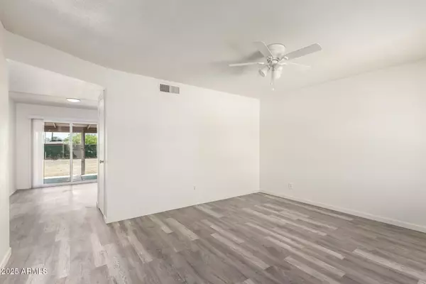 Casa Grande, AZ 85122,10957 N ARAPAHO Drive