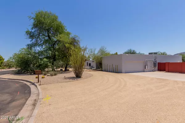 Paradise Valley, AZ 85253,5033 E TURQUOISE Avenue