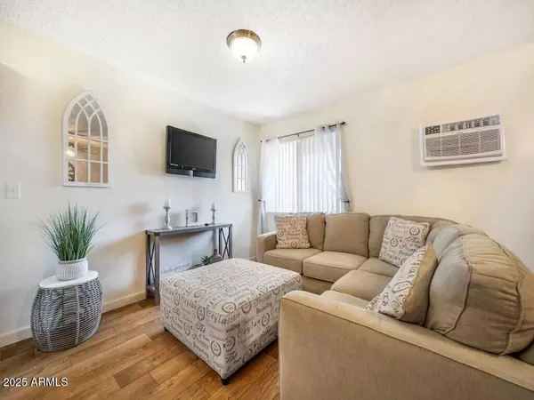 Mesa, AZ 85213,2305 E MAIN Street #2