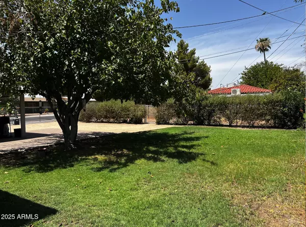 Phoenix, AZ 85016,2428 E VERDE Lane