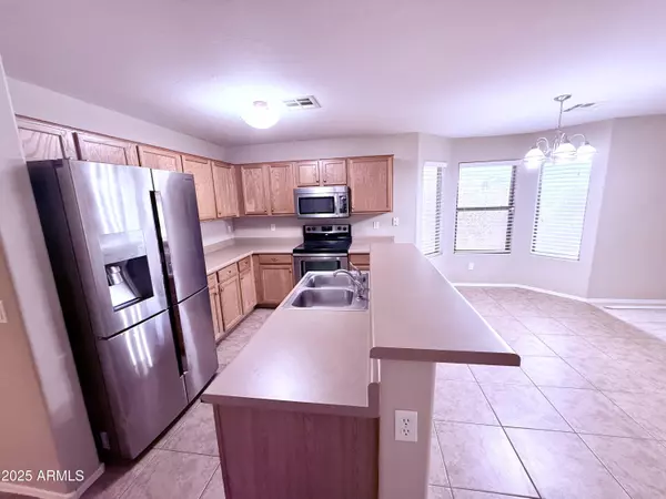 San Tan Valley, AZ 85143,29152 N RED FINCH Drive