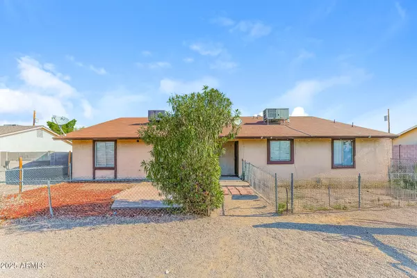 512 E LINDA Avenue #1, Apache Junction, AZ 85119