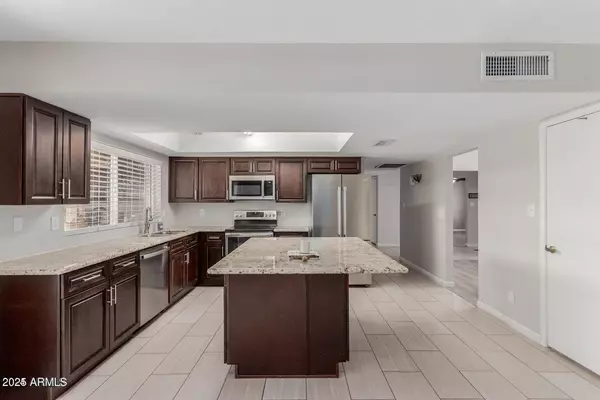 Glendale, AZ 85304,5313 W MESCAL Street