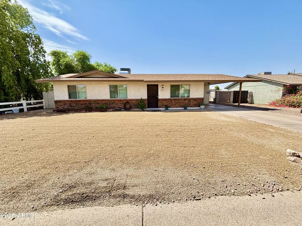 Apache Junction, AZ 85119,645 E MESQUITE Avenue