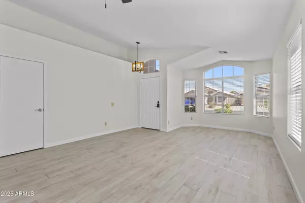 Peoria, AZ 85381,8443 W CHARTER OAK Road