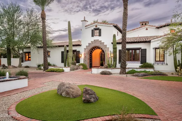 Paradise Valley, AZ 85253,5842 E REDWING Road