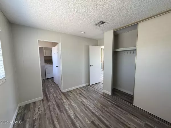 Cave Creek, AZ 85331,6703 E Calle De Las Estrellas -- #2